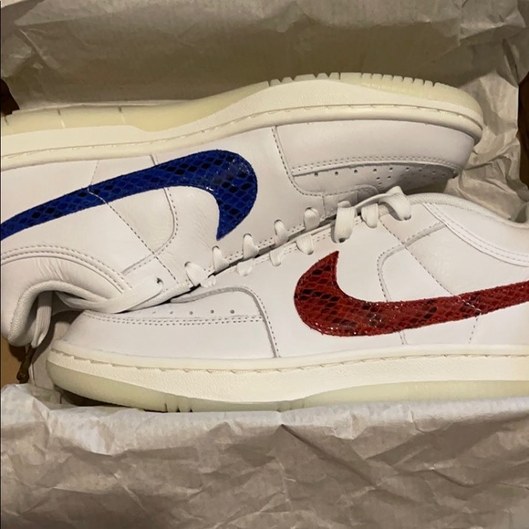 Nike Shoes - Nike Sky Force 3/4 NWT